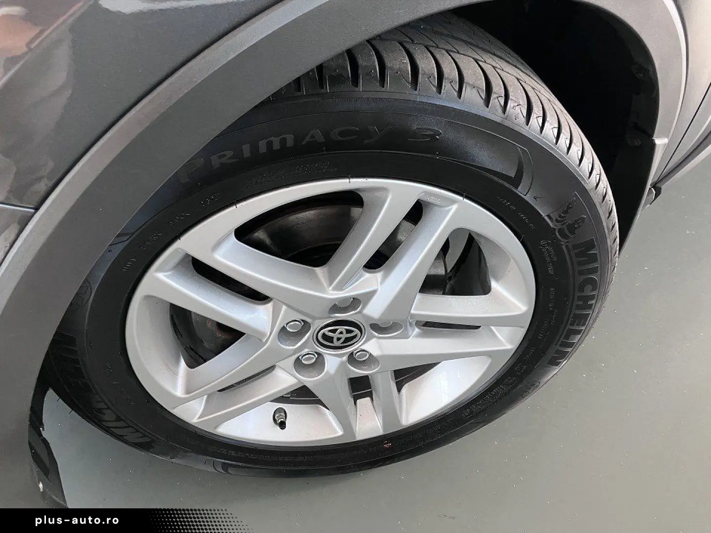 TOYOTA C-HR 1.8 Hybrid Flow - LED  Kamera  Sitzh.