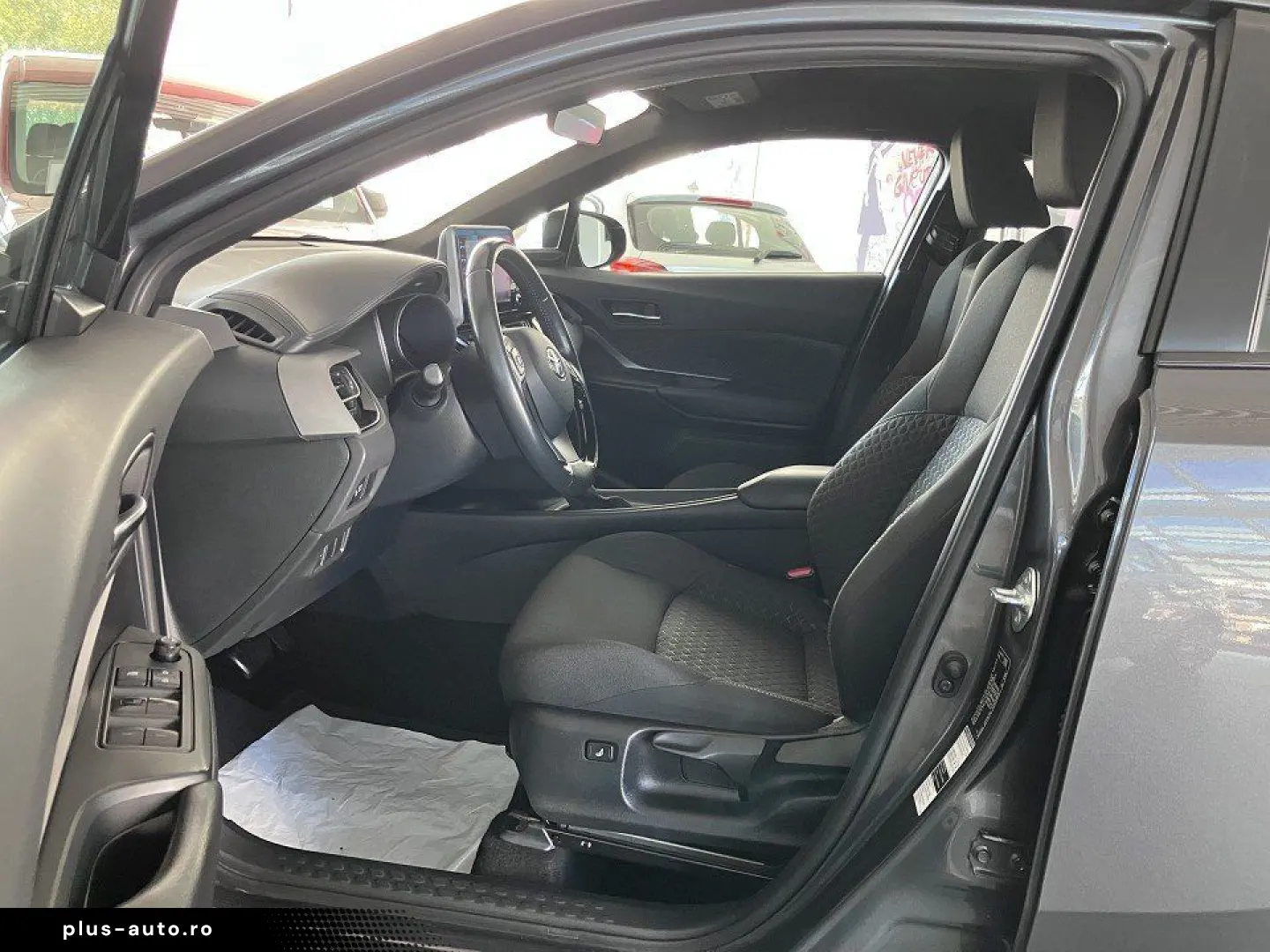 TOYOTA C-HR 1.8 Hybrid Flow - LED  Kamera  Sitzh.