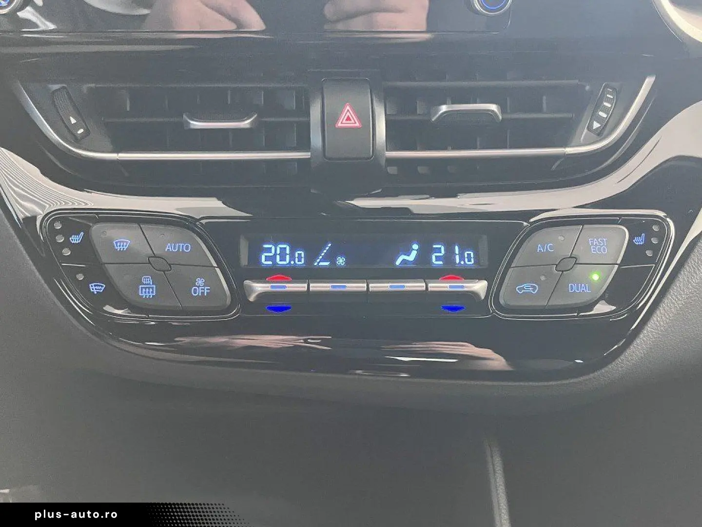 TOYOTA C-HR 1.8 Hybrid Flow - LED  Kamera  Sitzh.