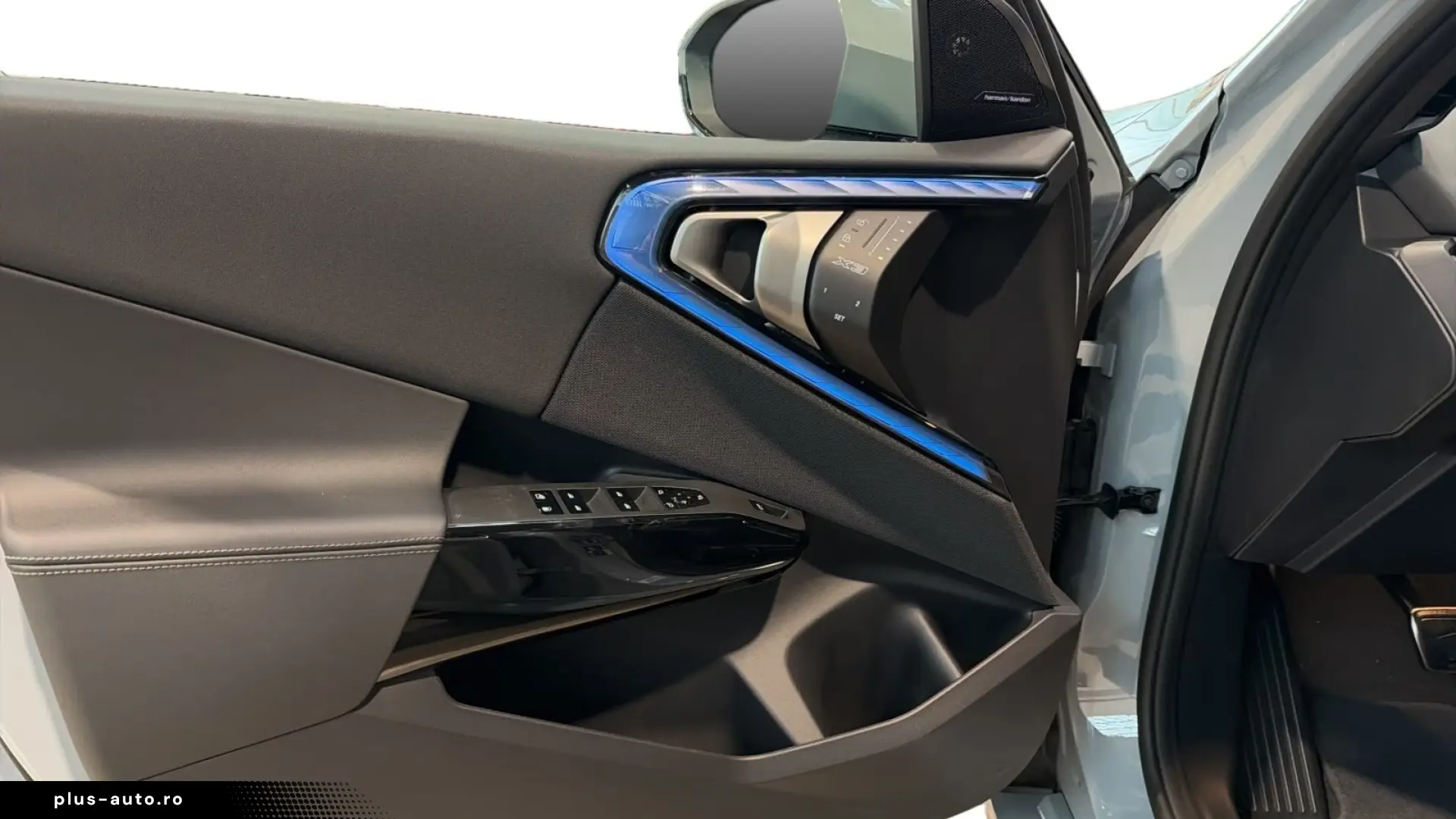 BMW X3 30e xDrive AHK 360  HEAD-UP