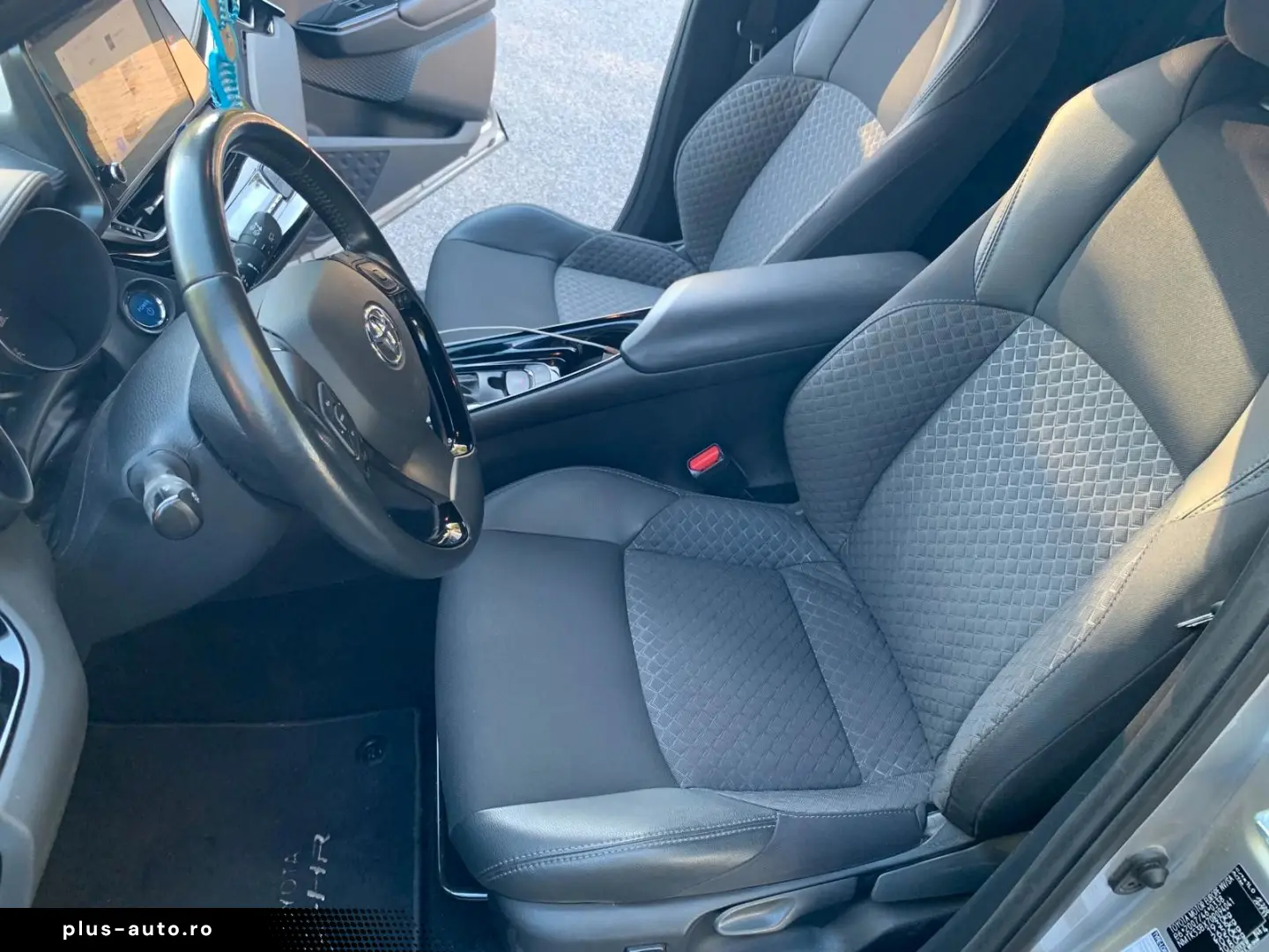 TOYOTA C-HR Hybrid Style KAM LED IACC