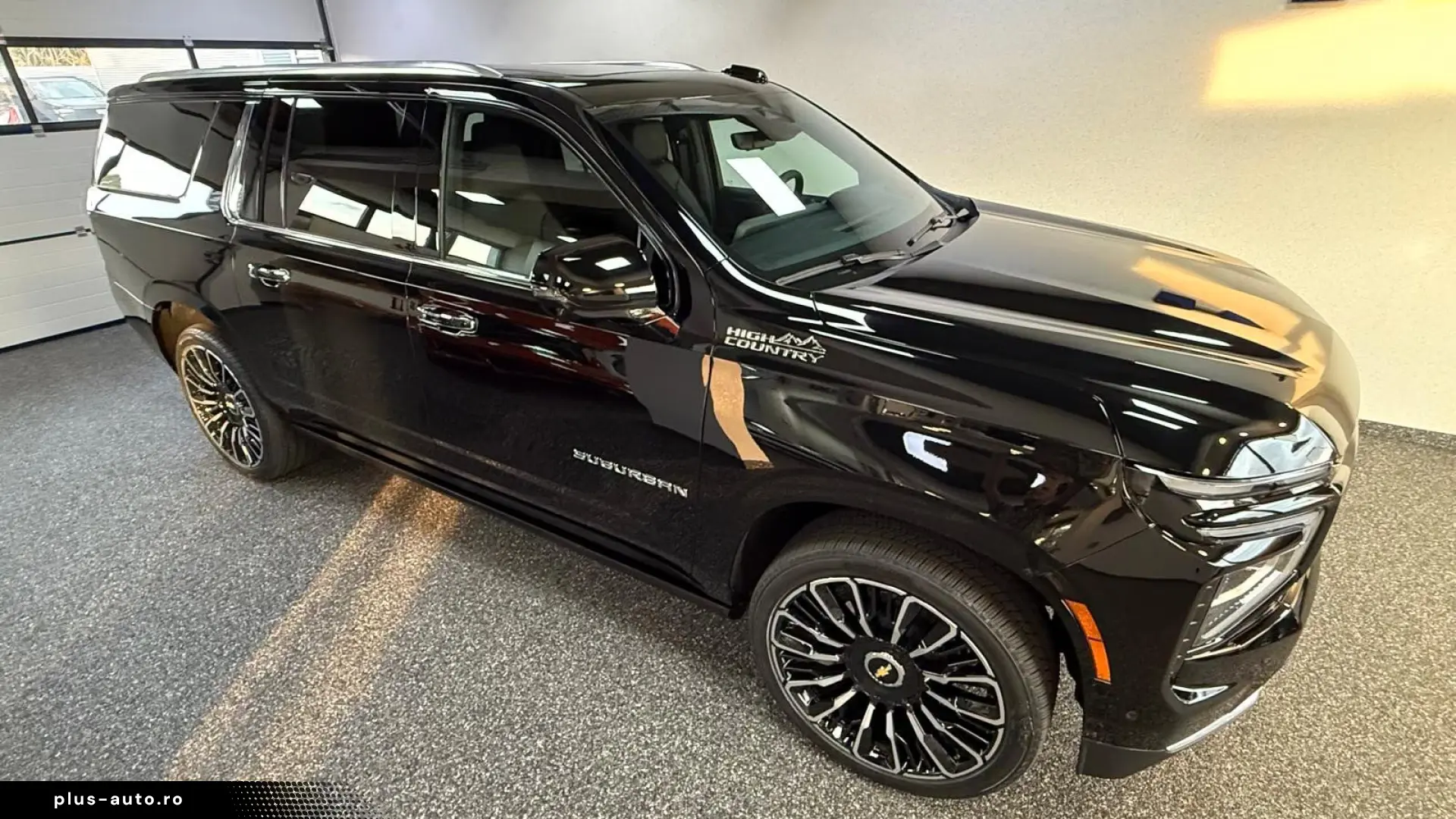Chevrolet Suburban High Country 6.2 V8 426 CP 4x4