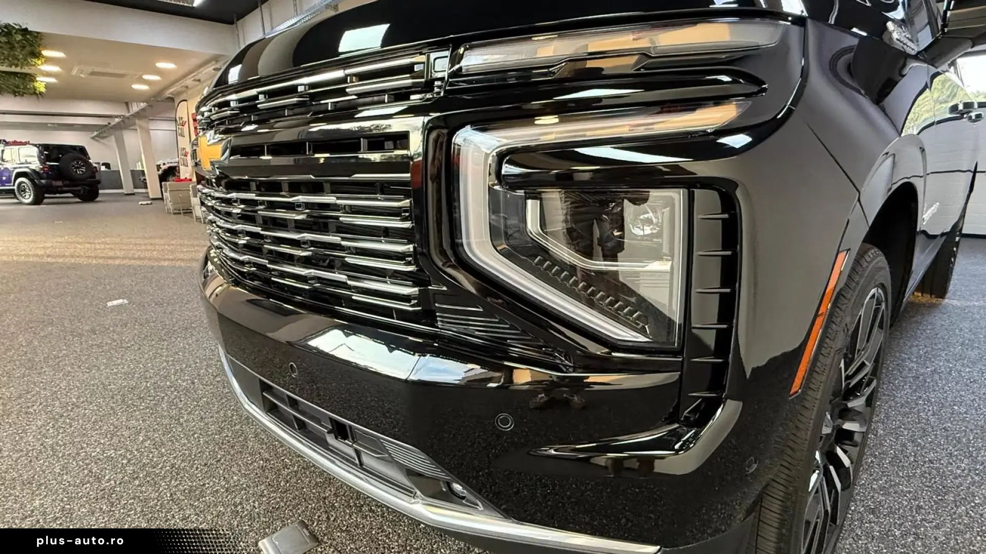 Chevrolet Suburban High Country 6.2 V8 426 CP 4x4