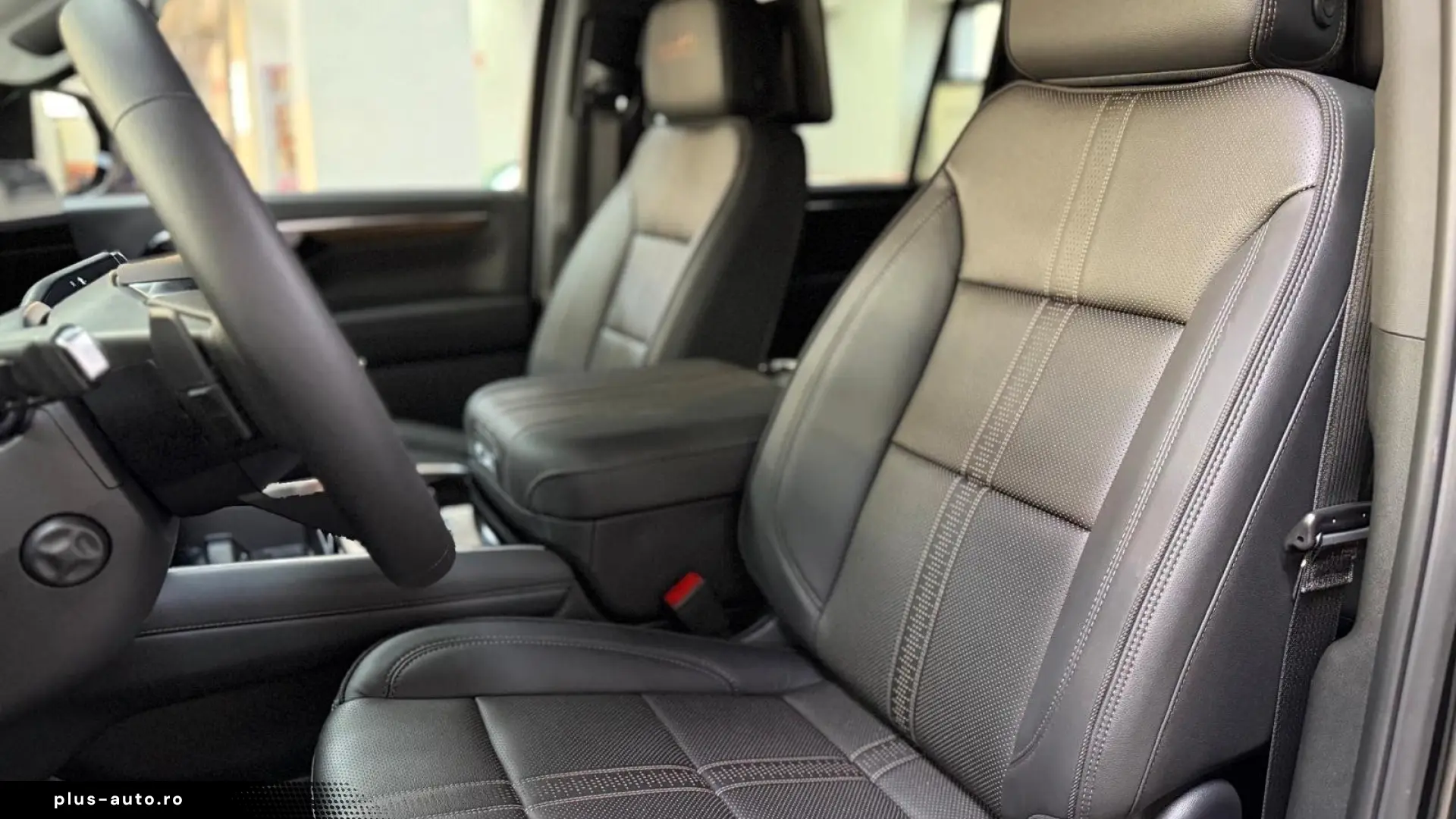 Chevrolet Suburban High Country 6.2 V8 426 CP 4x4