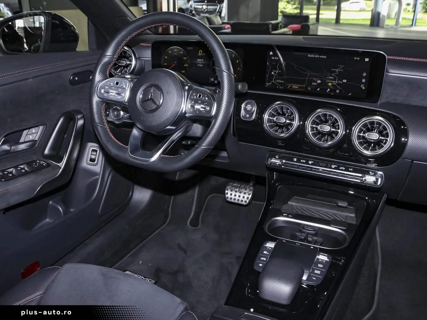 MERCEDES-BENZ CLA 250 4M AMG Night 19  Pano Kamera CarPlay