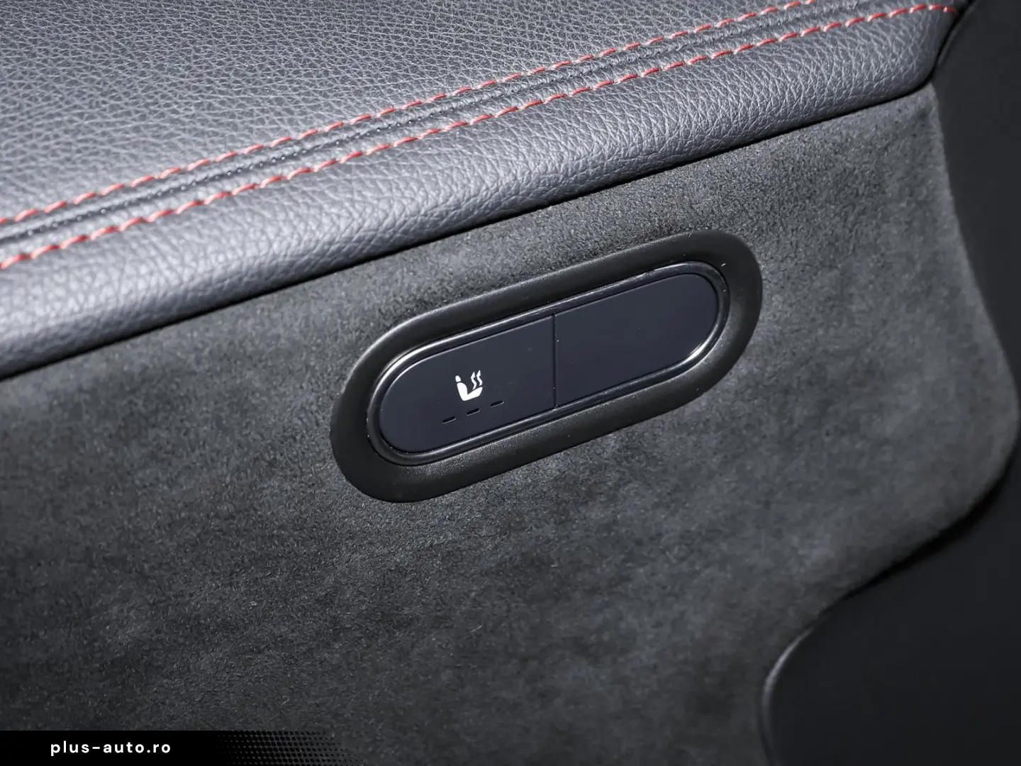 MERCEDES-BENZ CLA 250 4M AMG Night 19  Pano Kamera CarPlay