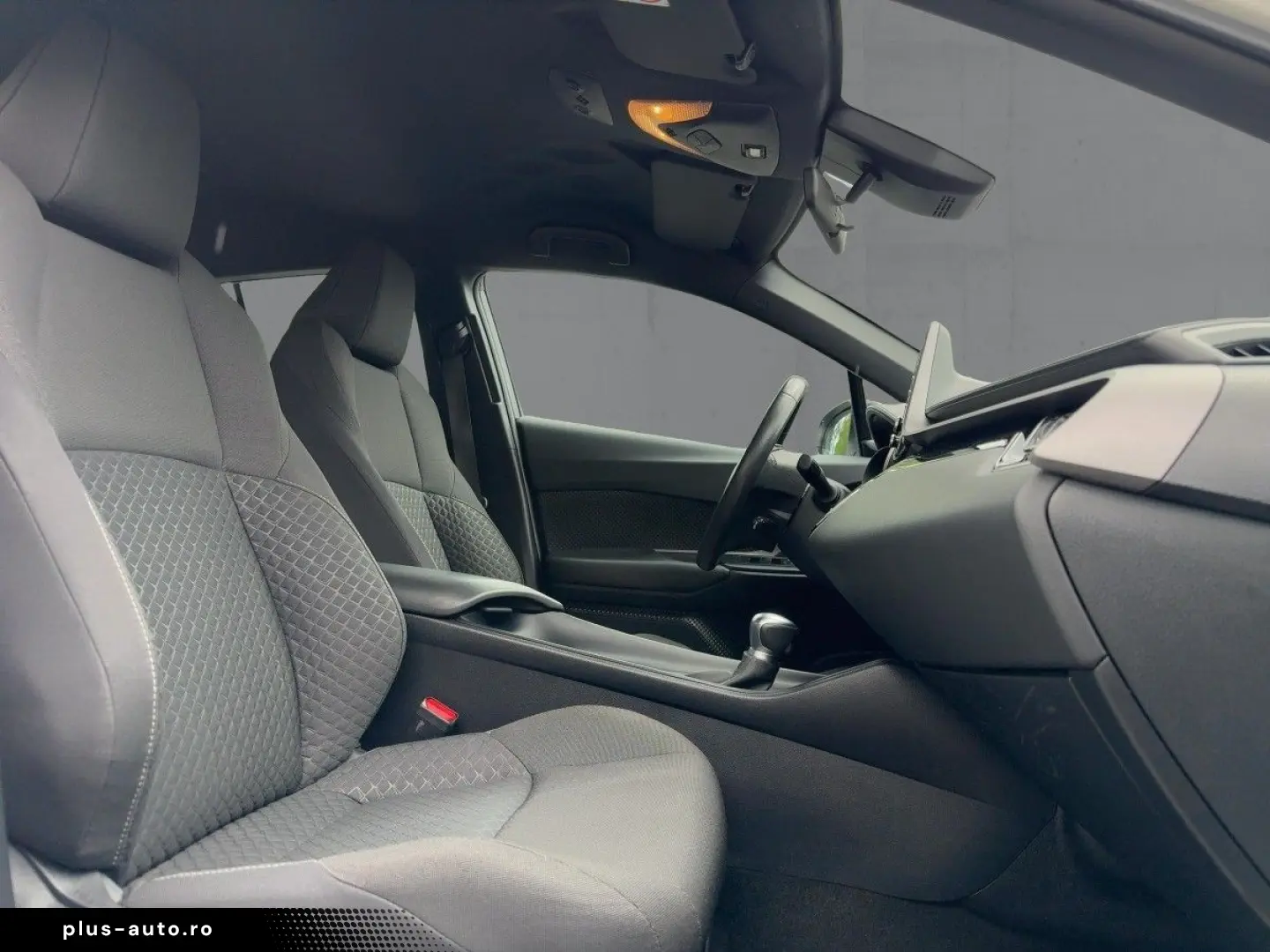 TOYOTA C-HR 1.8 HSD 4x2 Bi-LED RFK GRA DAB LM