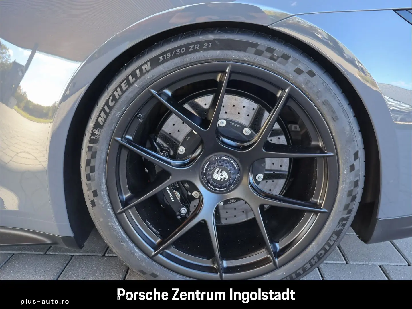 PORSCHE 992 911 GT3 Touring PCCB Liftachse Leichtbau Pak