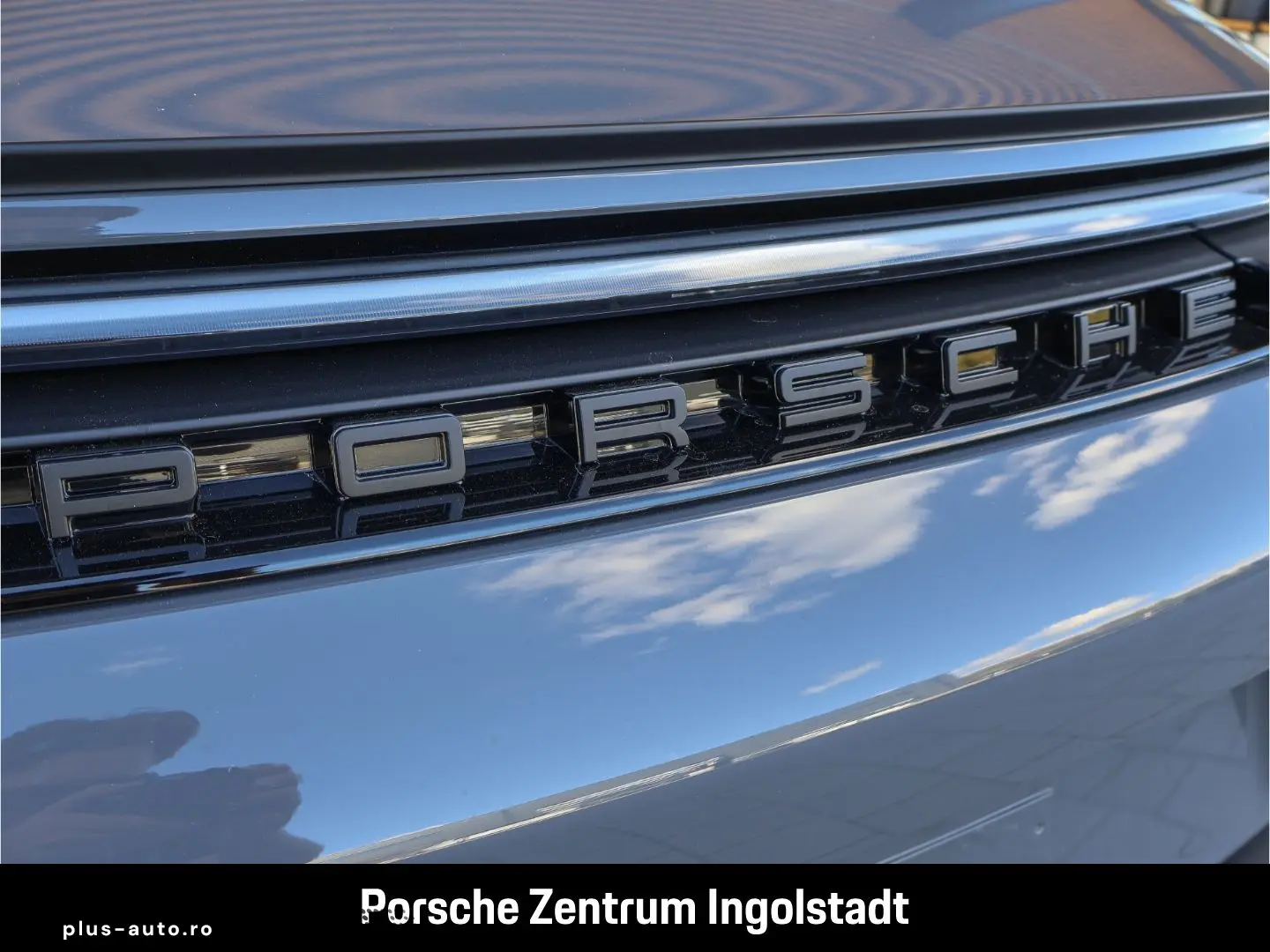 PORSCHE 992 911 GT3 Touring PCCB Liftachse Leichtbau Pak