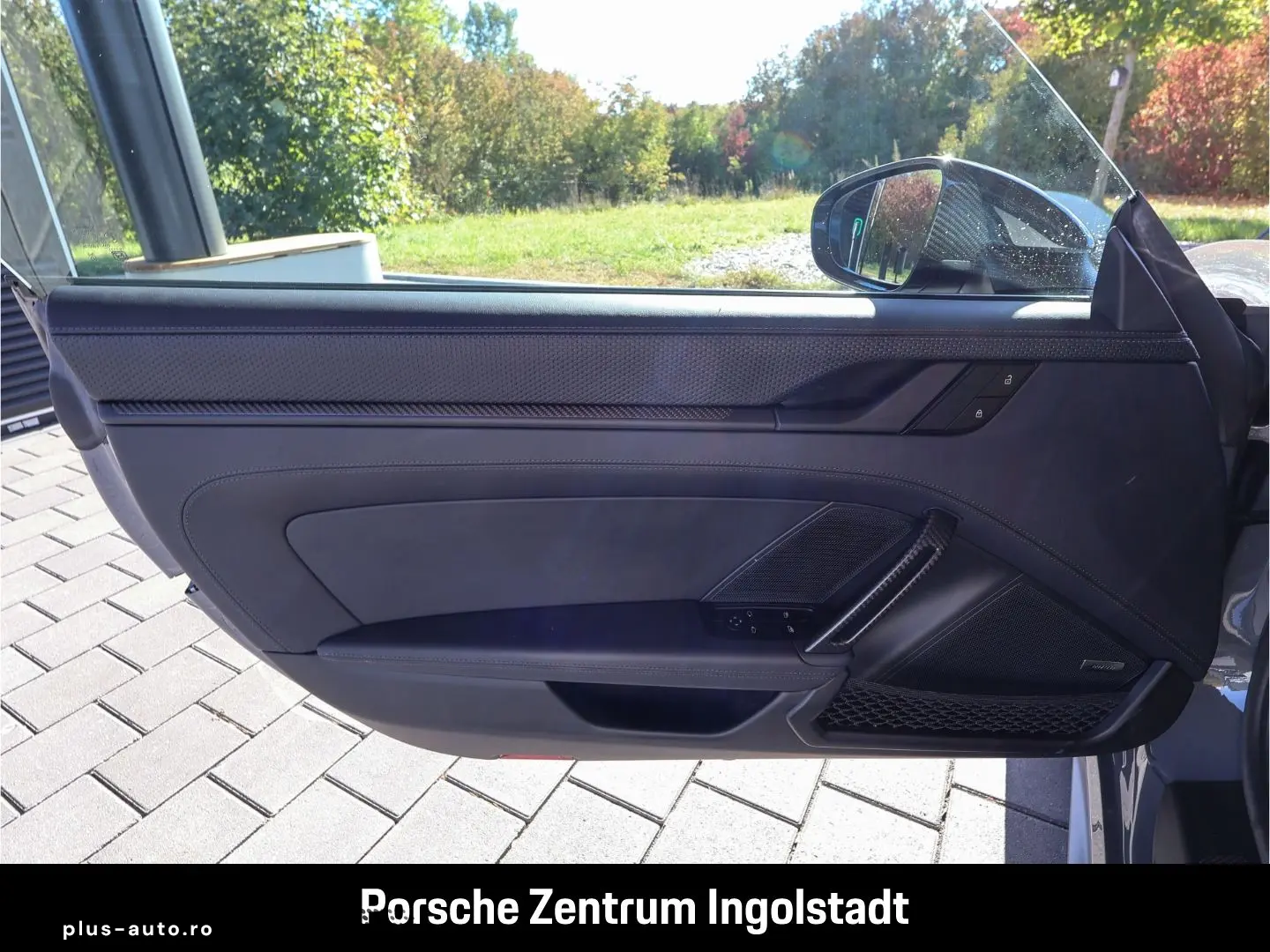 PORSCHE 992 911 GT3 Touring PCCB Liftachse Leichtbau Pak