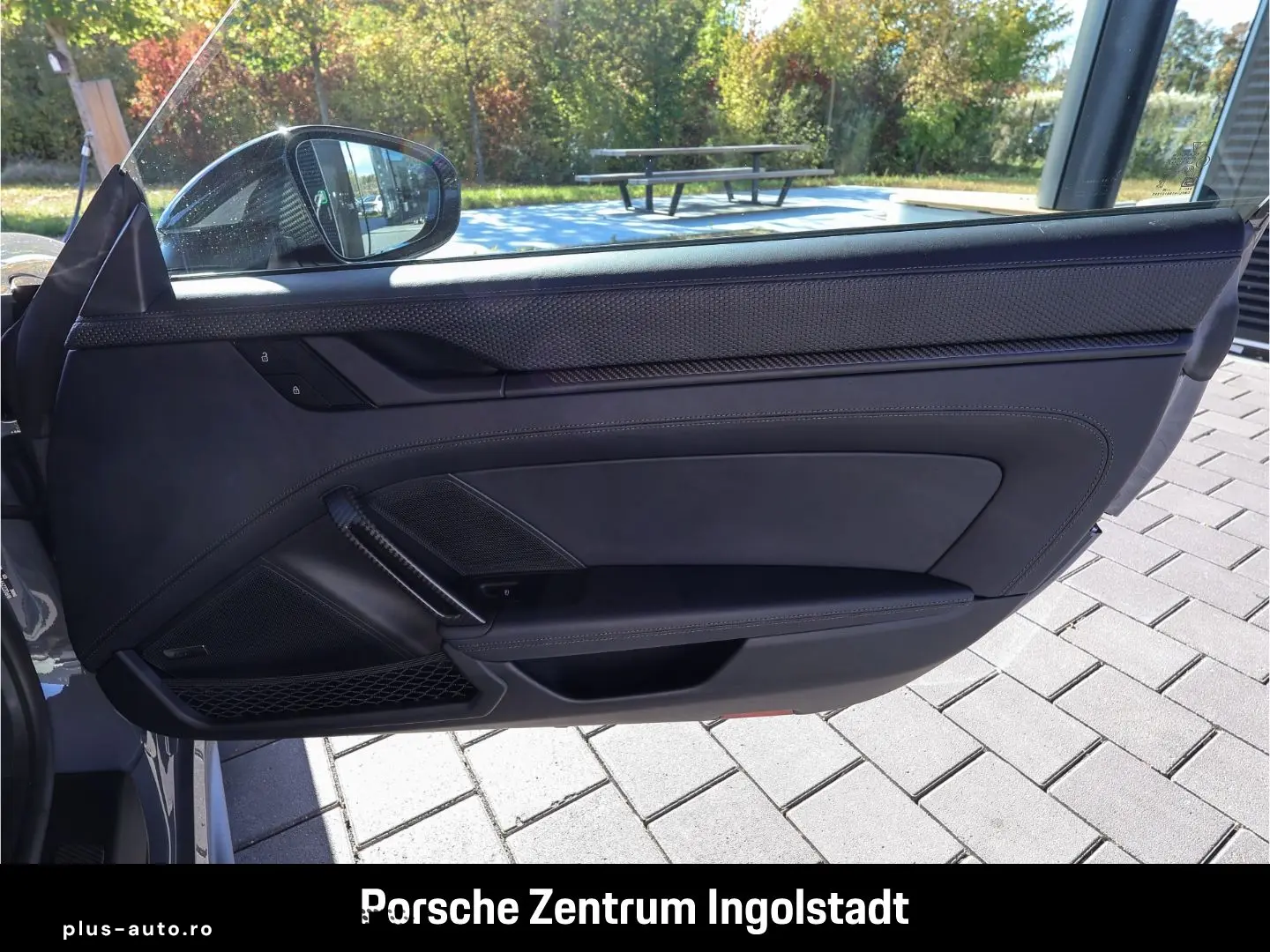 PORSCHE 992 911 GT3 Touring PCCB Liftachse Leichtbau Pak