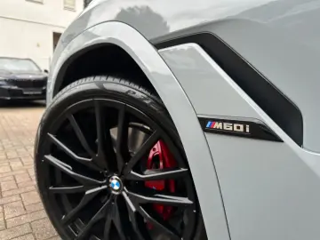 BMW X6 xDr30d M Sport PANO-SKY B&W 2Achs Massag 360