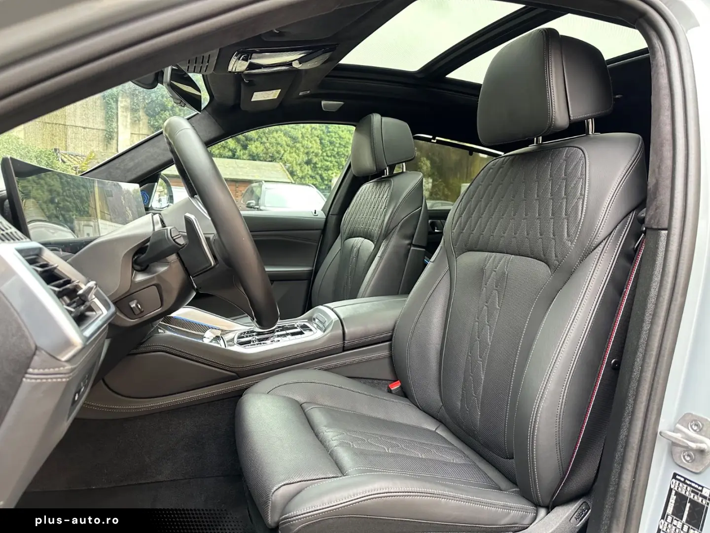 BMW X6 xDr30d M Sport PANO-SKY B&W 2Achs Massag 360
