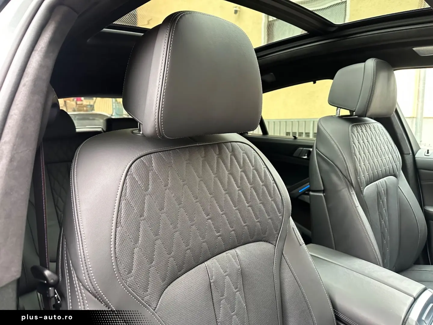 BMW X6 xDr30d M Sport PANO-SKY B&W 2Achs Massag 360
