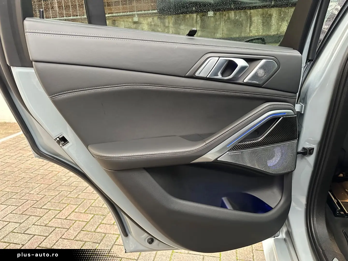 BMW X6 xDr30d M Sport PANO-SKY B&W 2Achs Massag 360