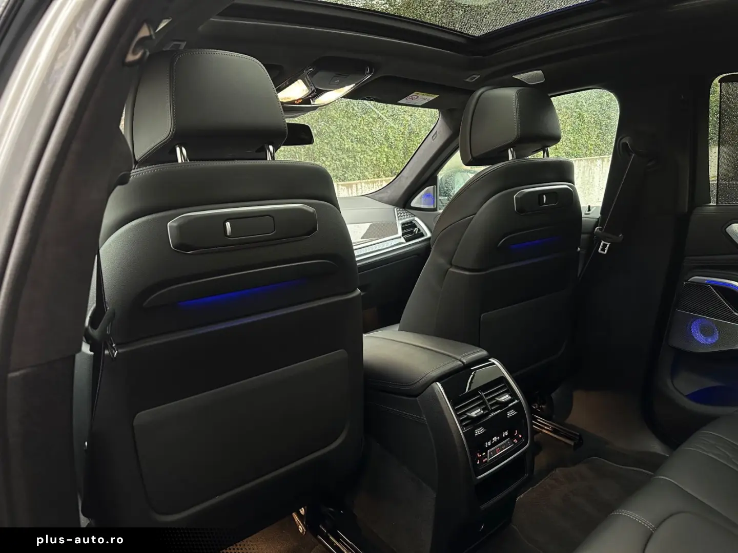 BMW X6 xDr30d M Sport PANO-SKY B&W 2Achs Massag 360