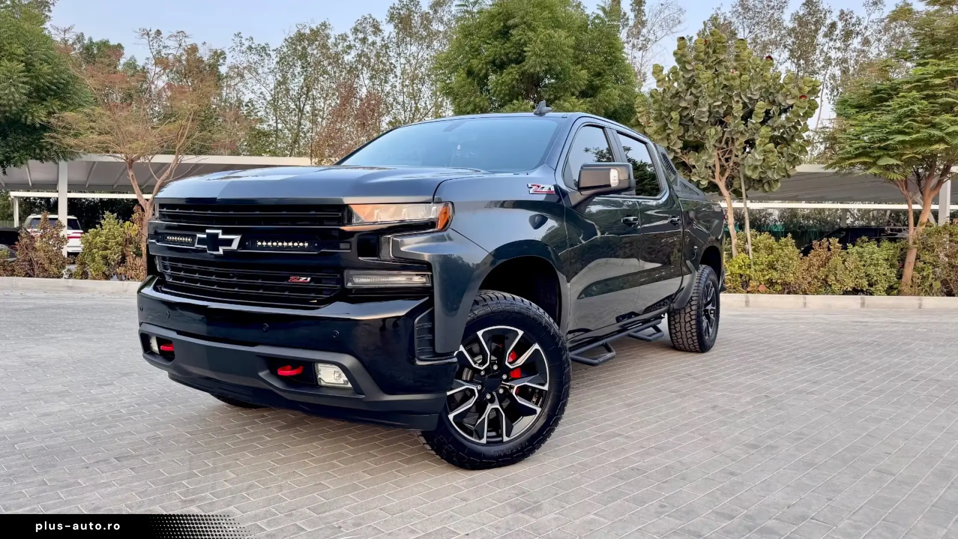 Chevrolet Silverado Z71 V8 4x4 – 360 CP