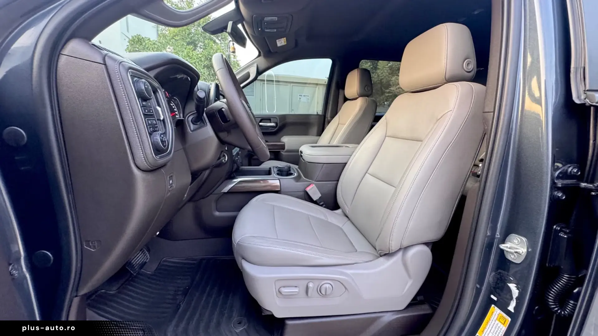 Chevrolet Silverado Z71 V8 4x4 – 360 CP
