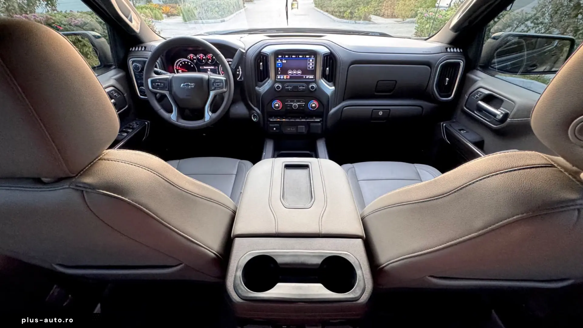 Chevrolet Silverado Z71 V8 4x4 – 360 CP