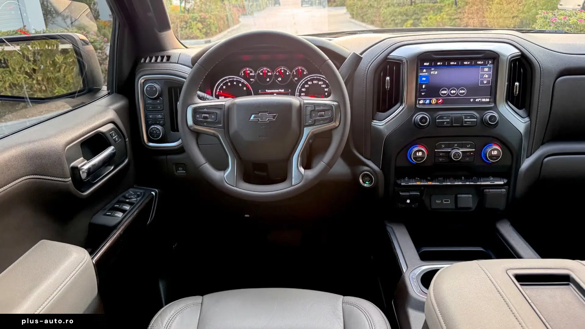 Chevrolet Silverado Z71 V8 4x4 – 360 CP