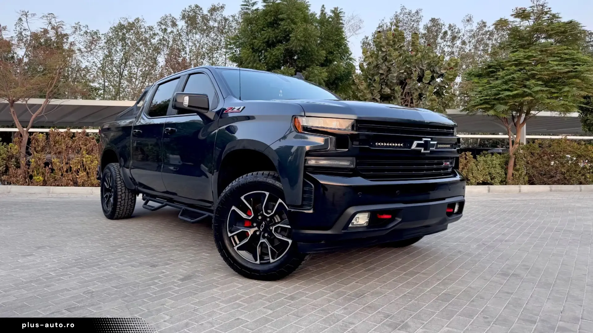 Chevrolet Silverado Z71 V8 4x4 – 360 CP