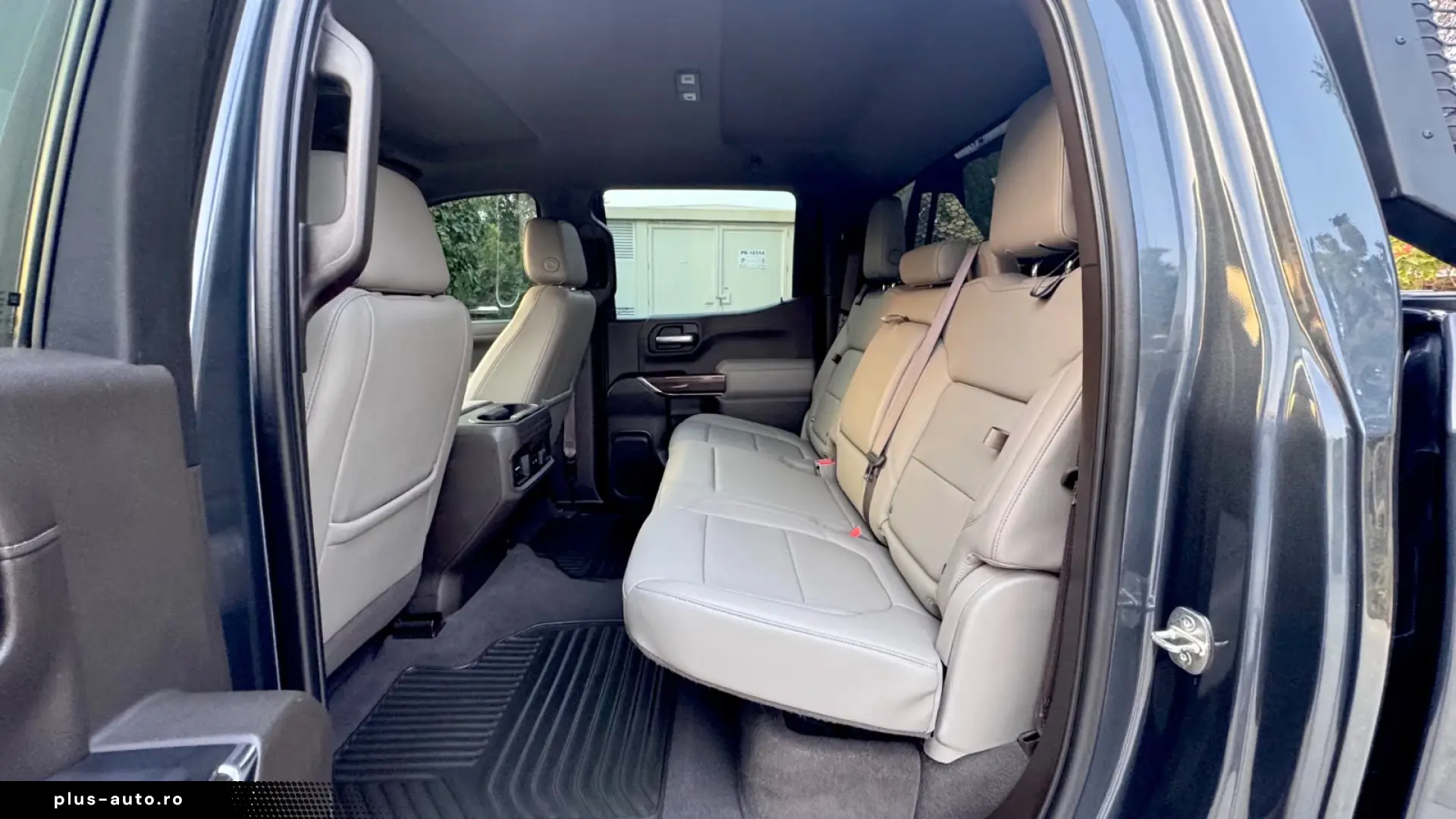 Chevrolet Silverado Z71 V8 4x4 – 360 CP