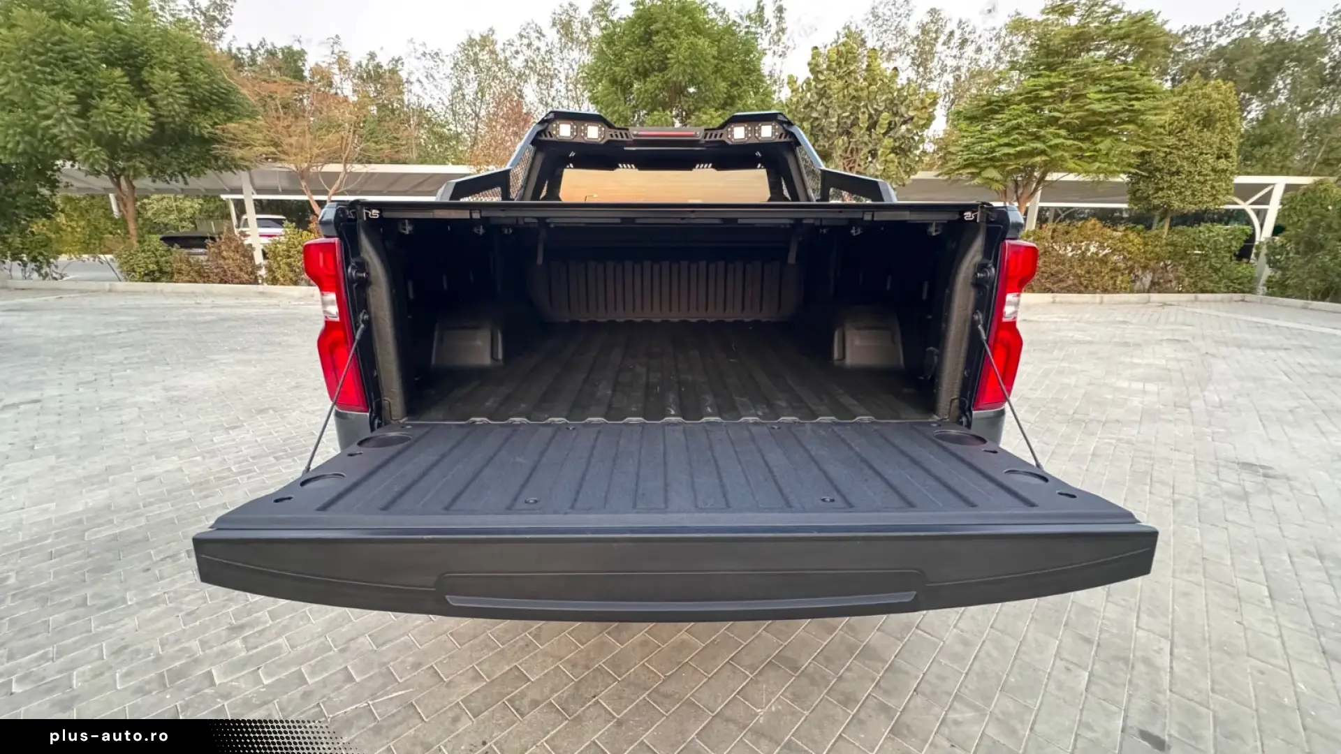 Chevrolet Silverado Z71 V8 4x4 – 360 CP