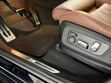 BMW X5 30d xDrive M Sport Pro Sky Lounge ACC Mwst