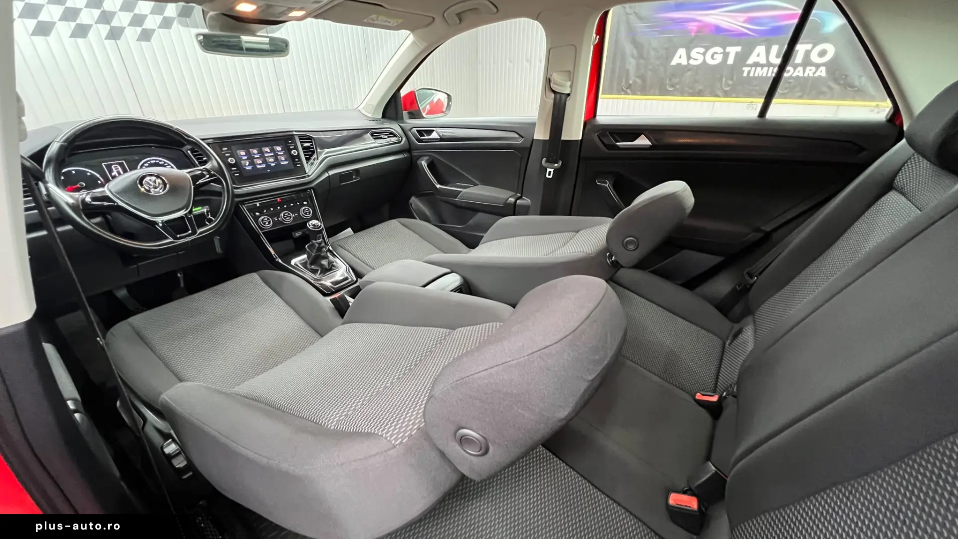 VW T-ROC  UNIC PROPRIETAR IN RO  2020  1598D 115 CP EURO6