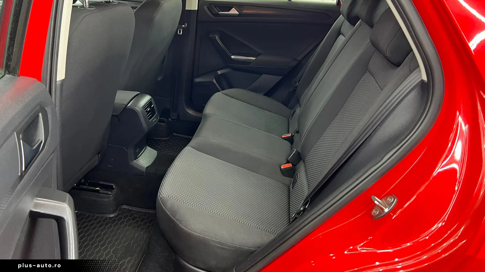 VW T-ROC  UNIC PROPRIETAR IN RO  2020  1598D 115 CP EURO6