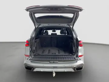 BMW X5 xDrive40d    M-Sport Pro Aktivlenk AHK Pano-D