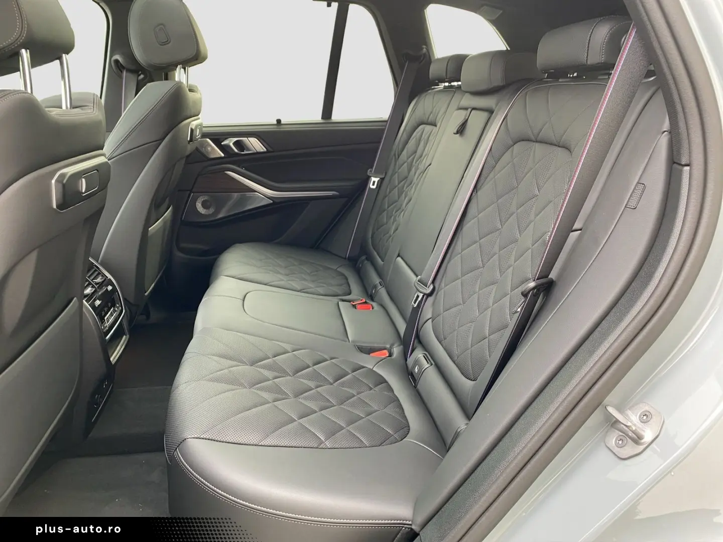 BMW X5 xDrive40d    M-Sport Pro Aktivlenk AHK Pano-D