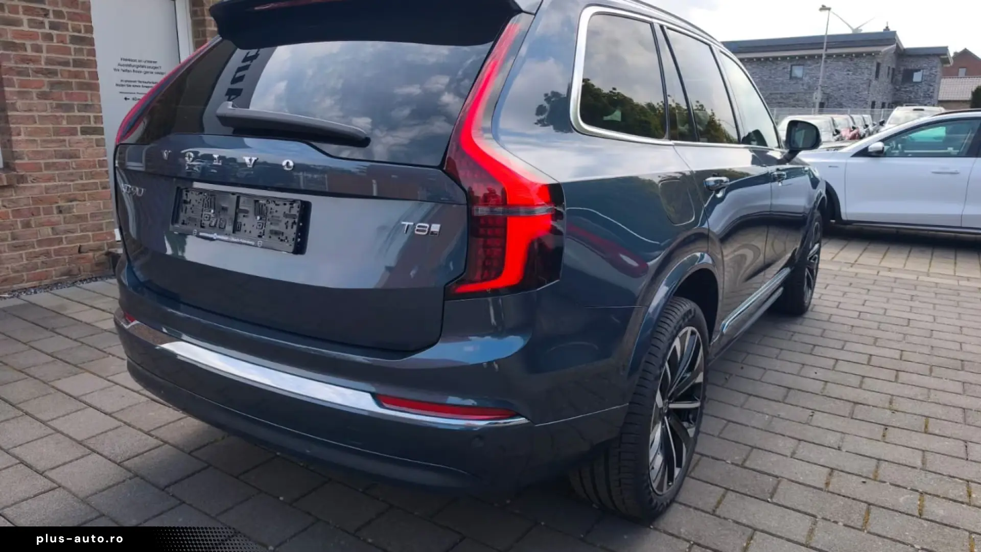 VOLVO XC90 T8 RECHARGE ULTRA BRIGHT MASSAGE