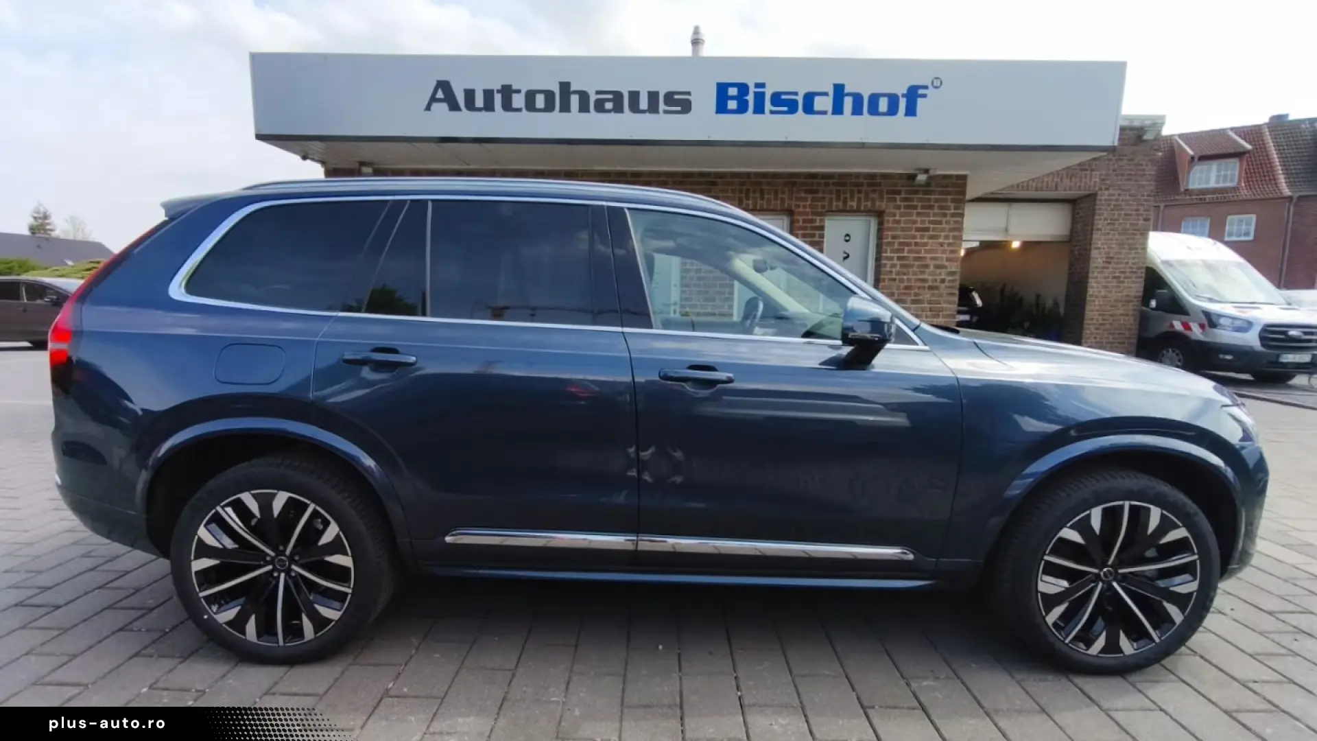 VOLVO XC90 T8 RECHARGE ULTRA BRIGHT MASSAGE