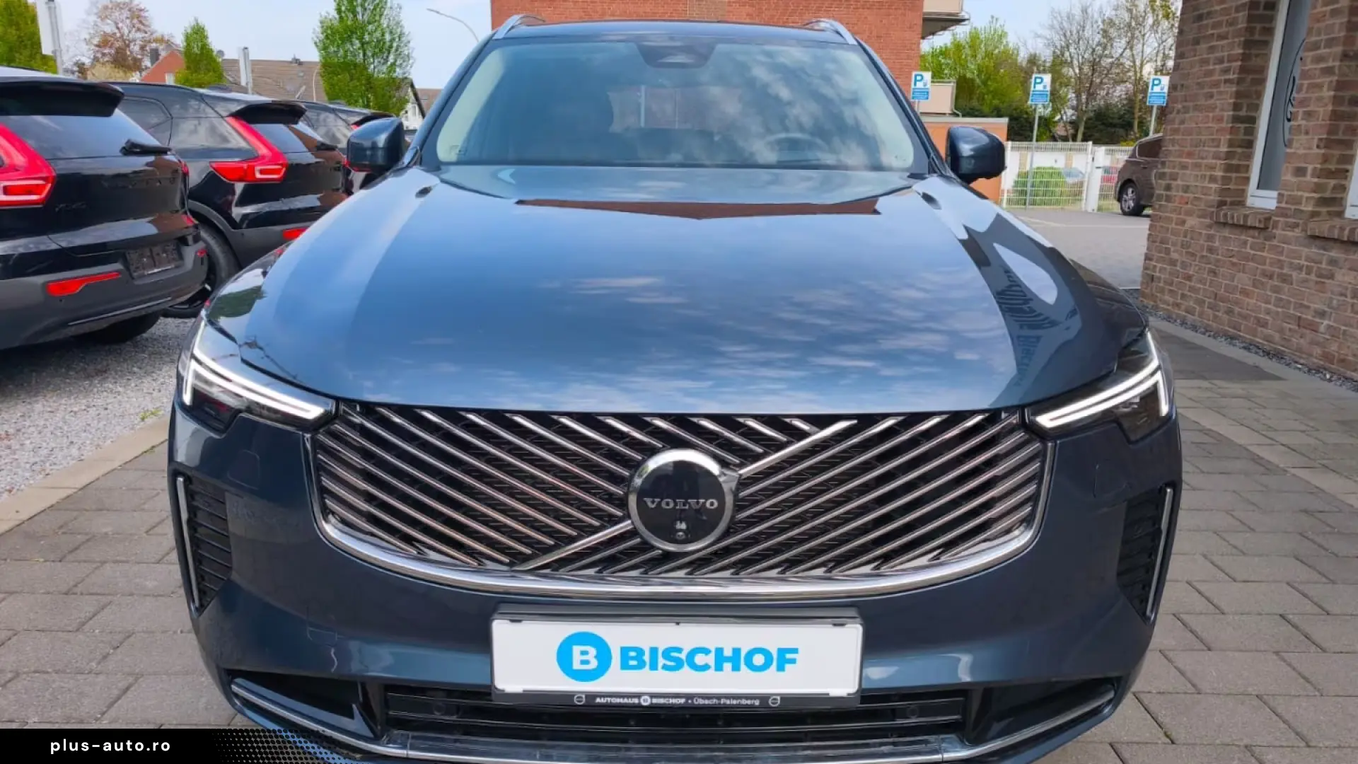 VOLVO XC90 T8 RECHARGE ULTRA BRIGHT MASSAGE