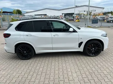 BMW X5 30 d xDrive M Sport  PRO HK Live   LED
