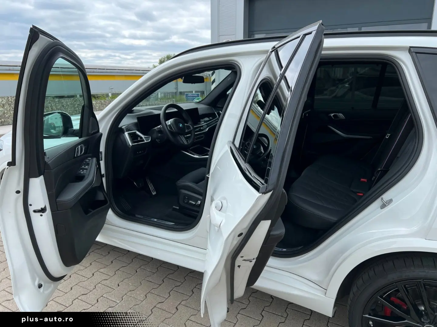 BMW X5 30 d xDrive M Sport  PRO HK Live   LED