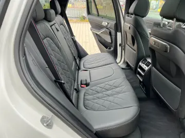 BMW X5 30 d xDrive M Sport  PRO HK Live   LED