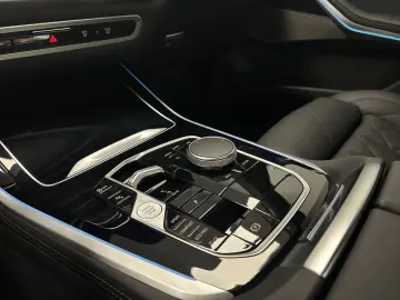 BMW X5 xDrive40d M Sportpaket Pro HK HiFi DAB LED AH