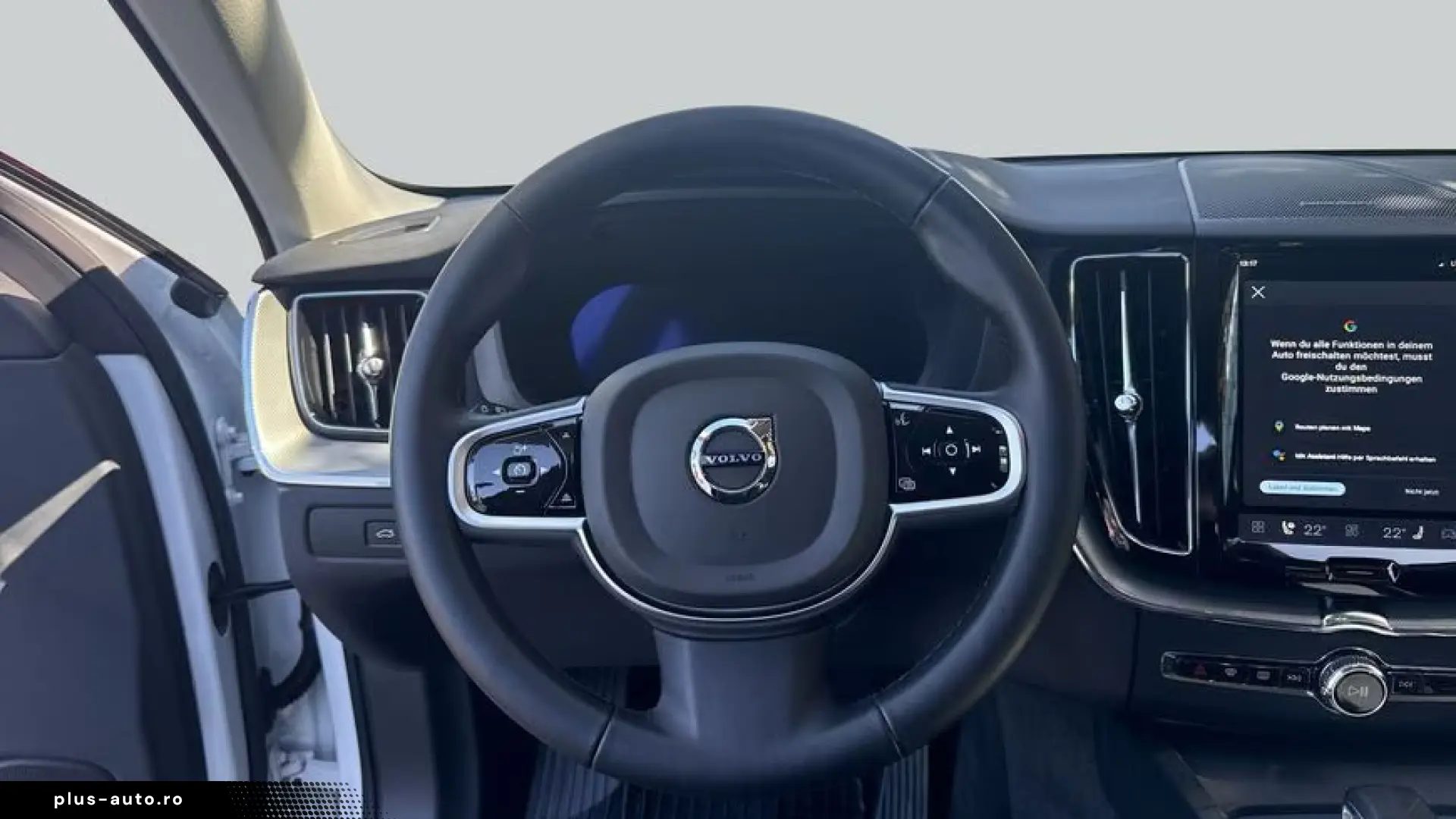 VOLVO XC60 B5 AWD PLUS DARK HUD • 360  • AHK