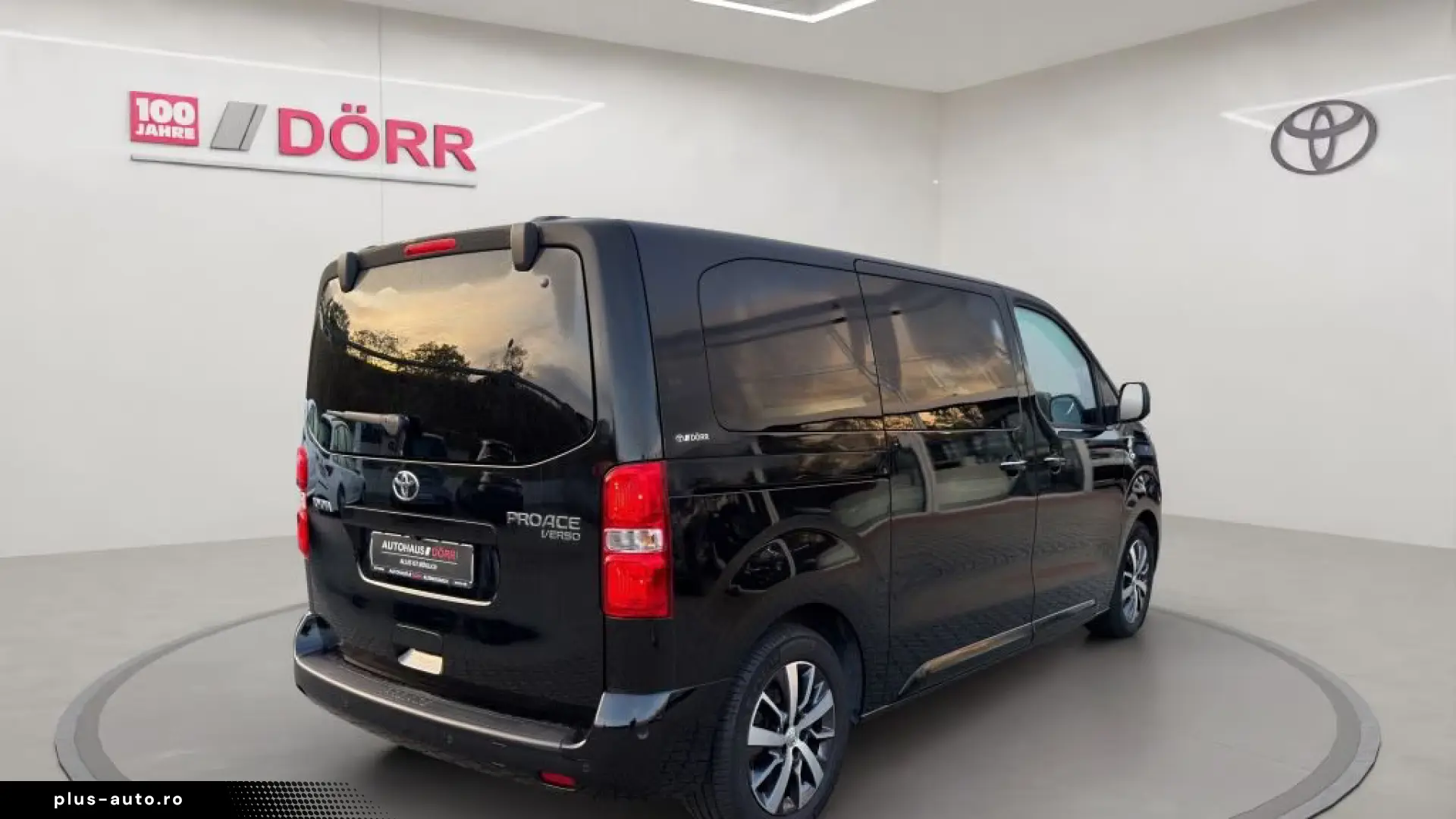 TOYOTA PROACE VERSO EXECUTIVE   7 LOCURI • SKYVIEW
