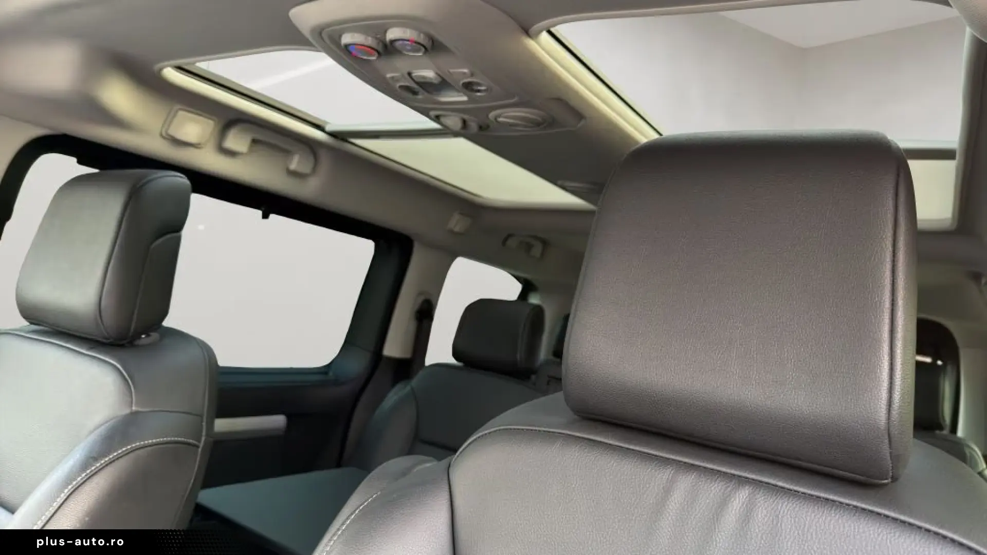 TOYOTA PROACE VERSO EXECUTIVE   7 LOCURI • SKYVIEW