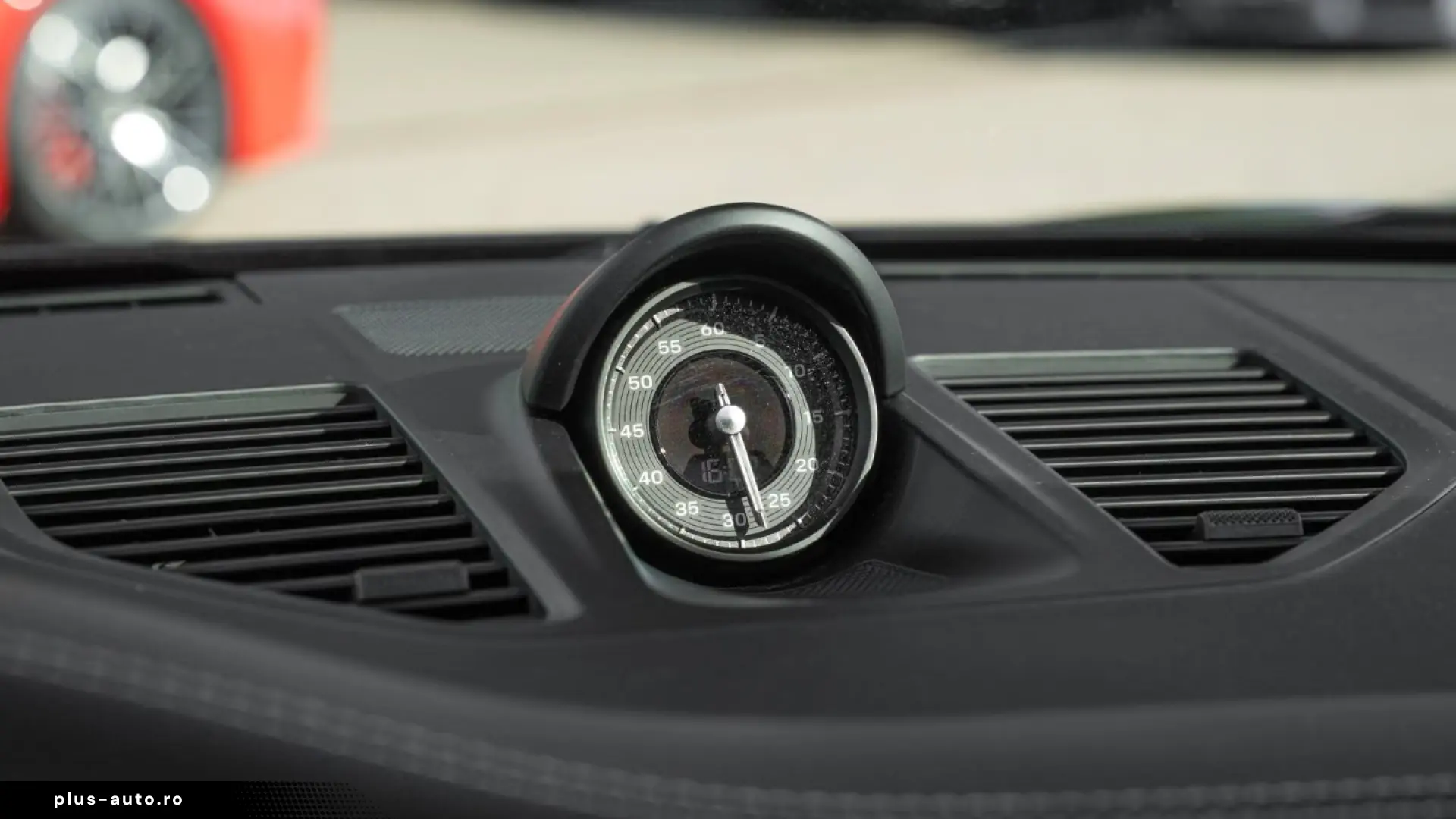 Porsche 992 992-2 911 Carrera Sport Chrono Package BOSE