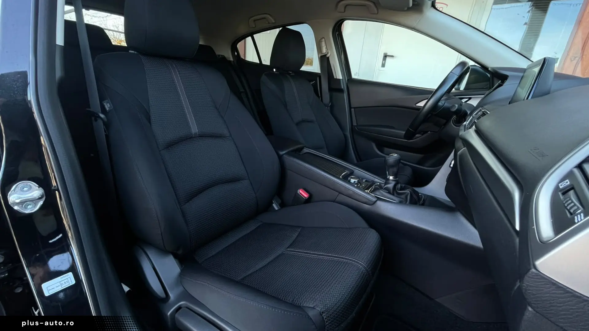 Mazda 3 Exclusive-Line
