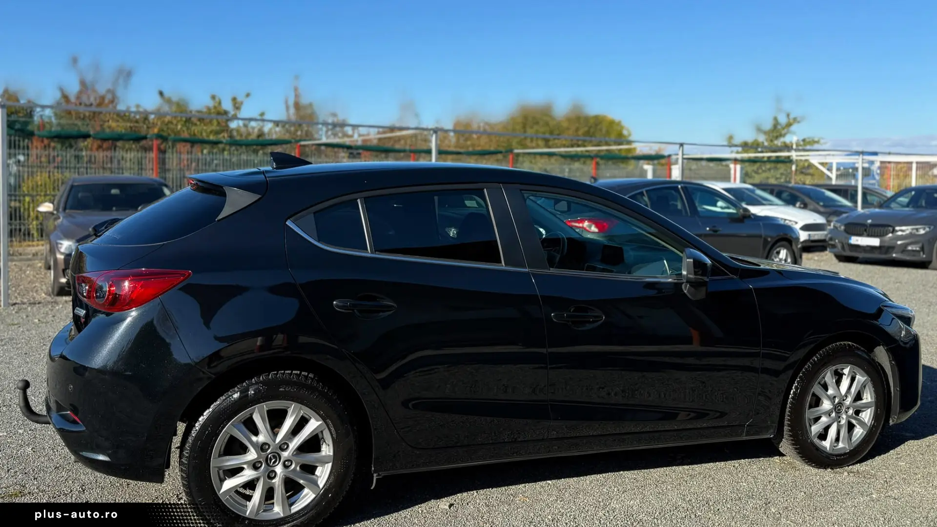 Mazda 3 Exclusive-Line