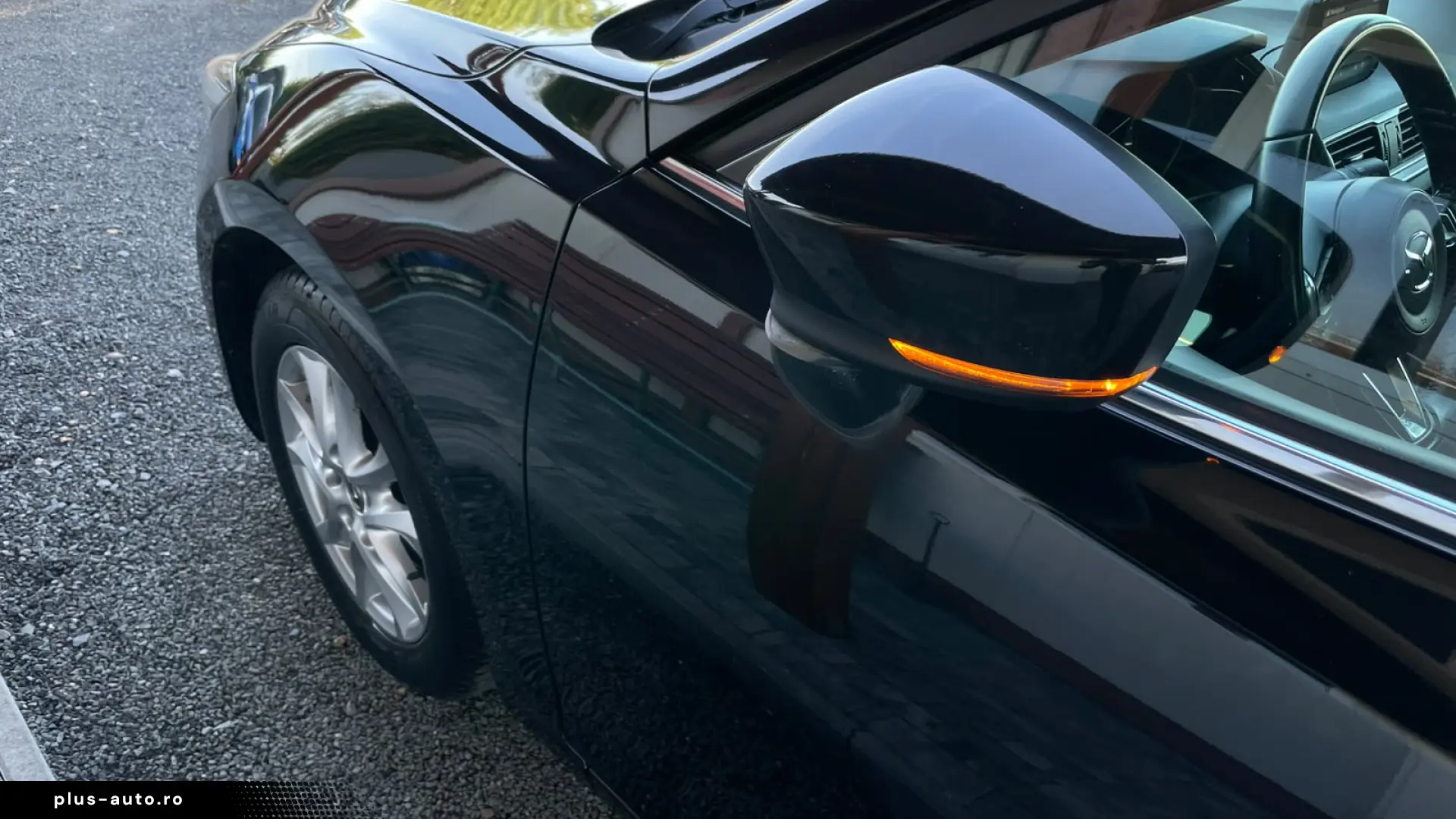 Mazda 3 Exclusive-Line