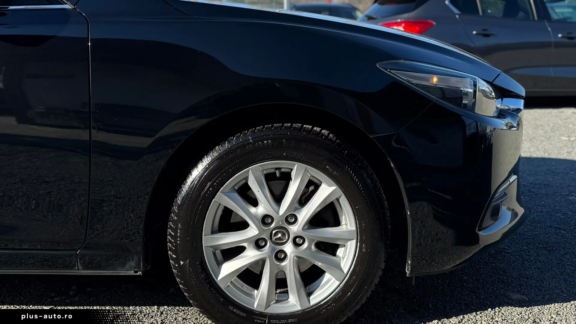 Mazda 3 Exclusive-Line