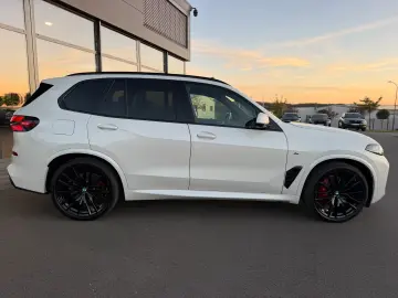 BMW X5 40d M Sport HUD 22  AHK Pano Leder Shadow