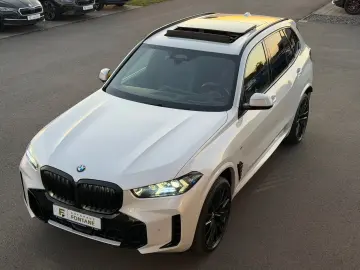 BMW X5 40d M Sport HUD 22  AHK Pano Leder Shadow