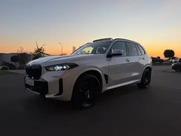BMW X5 40d M Sport HUD 22  AHK Pano Leder Shadow